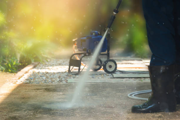 Best Oil and Grease Removal from Surfaces in Solon, IA